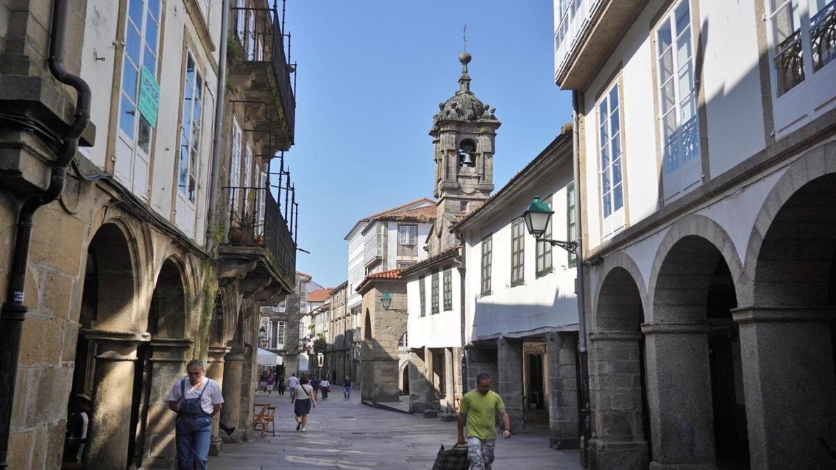 Apartamento Con Excelente Conexion & Garaje Appartement Santiago de Compostella Buitenkant foto